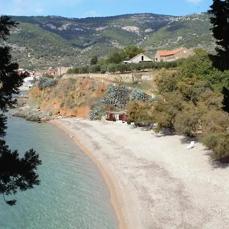 By The Sea Komiza, Vis - 3035