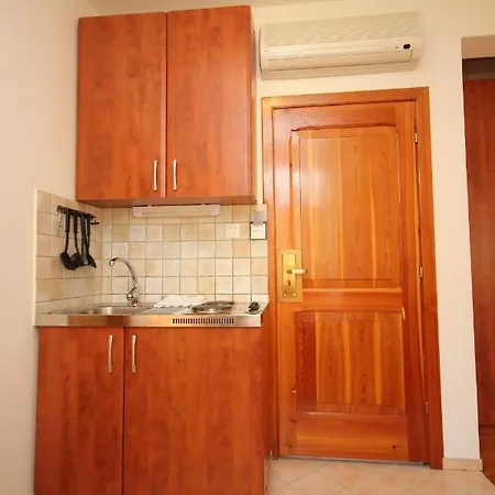 Апартаменты By The Sea Komiza, Vis - 3035 *
